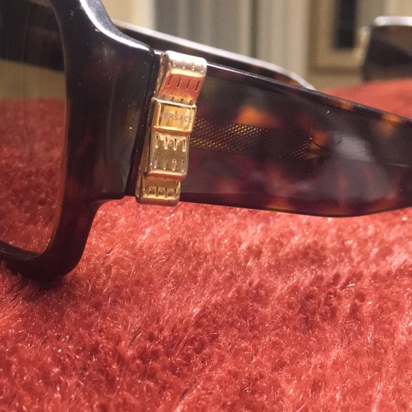 Authentic Versace Sunglasses with gold bows! - Picture 5 of 7